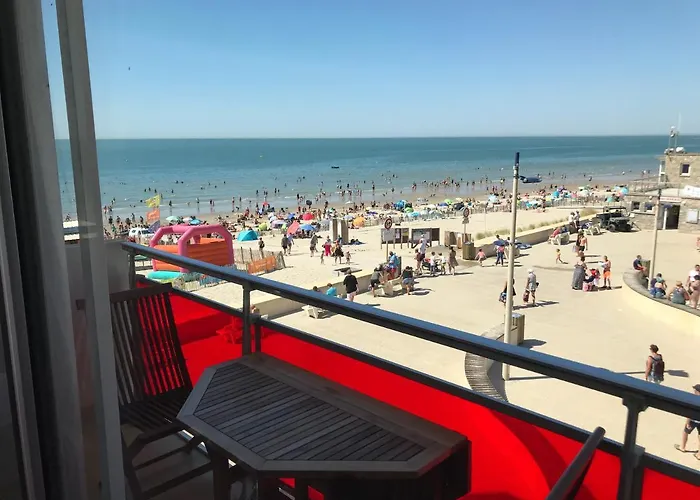 Les Balcons Rouges - Vue Camiers